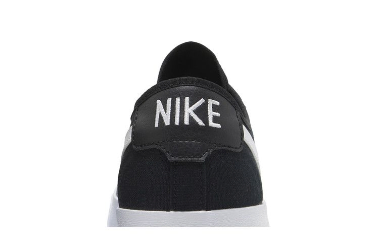 Кроссовки Nike Blazer Court SB 'Black White'
