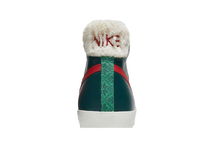Кроссовки Nike Blazer Mid '77 Vintage 'Christmas Sweater'