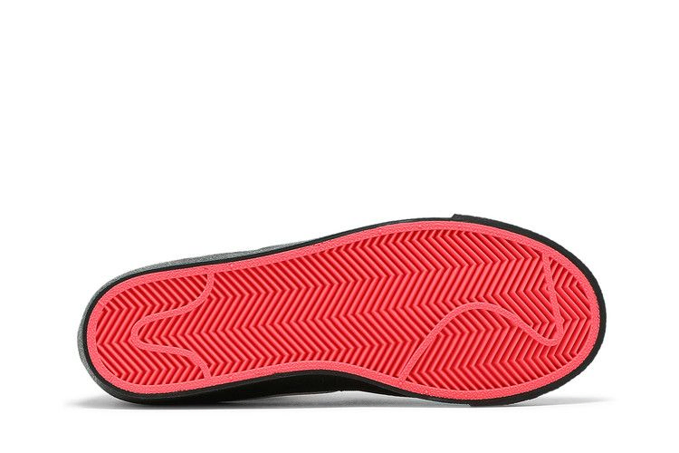 Кроссовки Nike Blazer Mid '77 GS 'Black Atomic Pink'