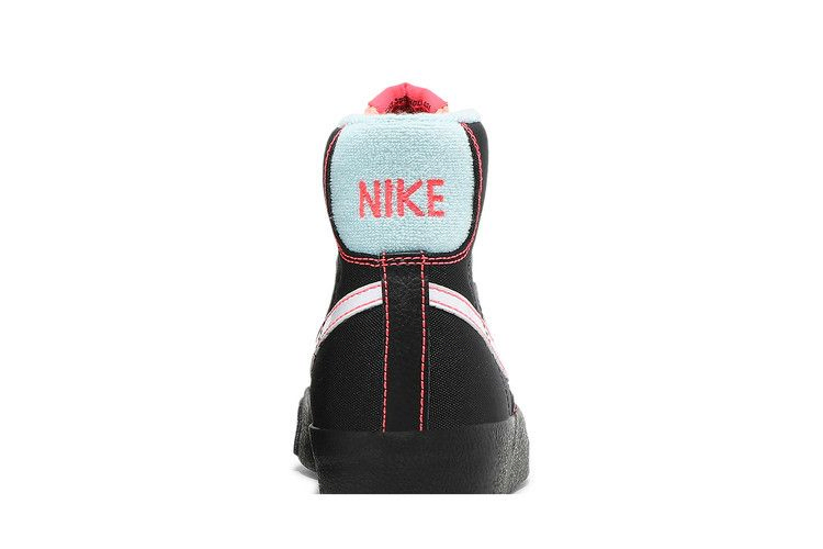 Кроссовки Nike Blazer Mid '77 GS 'Black Atomic Pink'