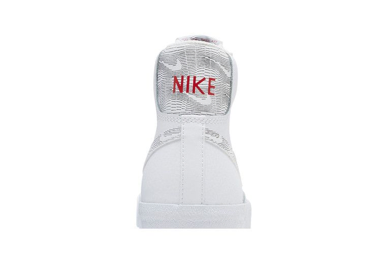 Кроссовки Nike Blazer Mid '77 GS 'White Logo Print'