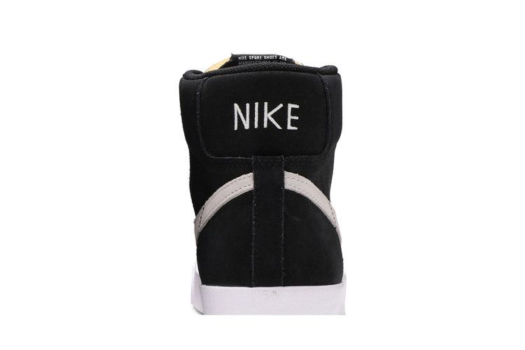 Кроссовки Nike Blazer Mid '77 Suede 'Black Dust'