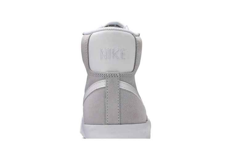 Кроссовки Nike Blazer Mid '77 Suede GS 'Football Grey'