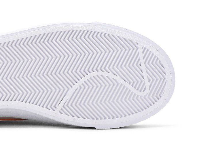 Кроссовки Nike Wmns Blazer Mid '77 'Light Bone Orange'