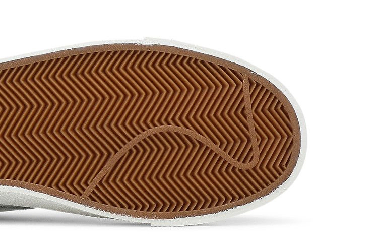 Кроссовки Nike Blazer Mid '77 Vintage 'White Gum Light Brown'