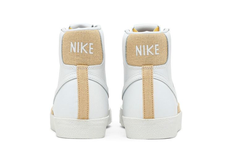 Кроссовки Nike Blazer Mid '77 Vintage 'White Gum Light Brown'