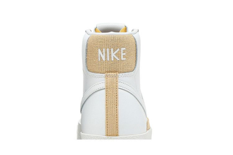 Кроссовки Nike Blazer Mid '77 Vintage 'White Gum Light Brown'