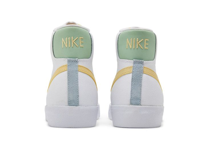 Кроссовки Nike Blazer Mid '77 Vintage 'White Lemon Wash'