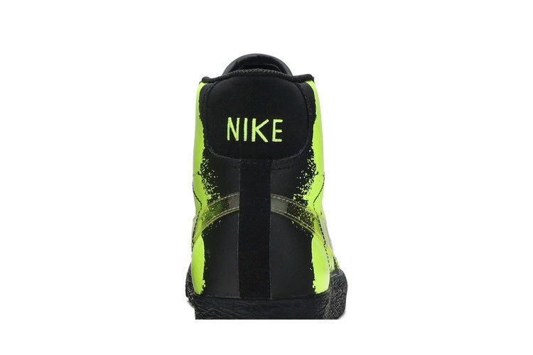 Кроссовки Nike Blazer Mid GS 'Glow in the Dark'