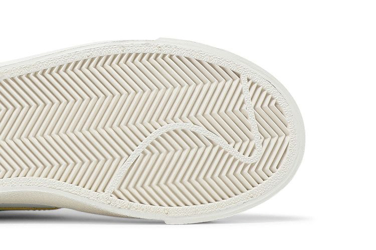 Кроссовки Nike Blazer Mid GS 'Roswell Rayguns'