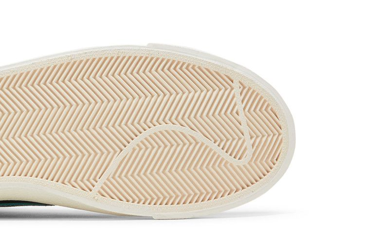 Кроссовки Nike Blazer Mid VNTG 'Snakeskin Swoosh'