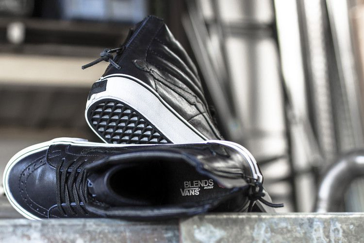 Кроссовки Vans Blends x Sk8-Hi Reissue Zip LX 'Bones - Peacoat'