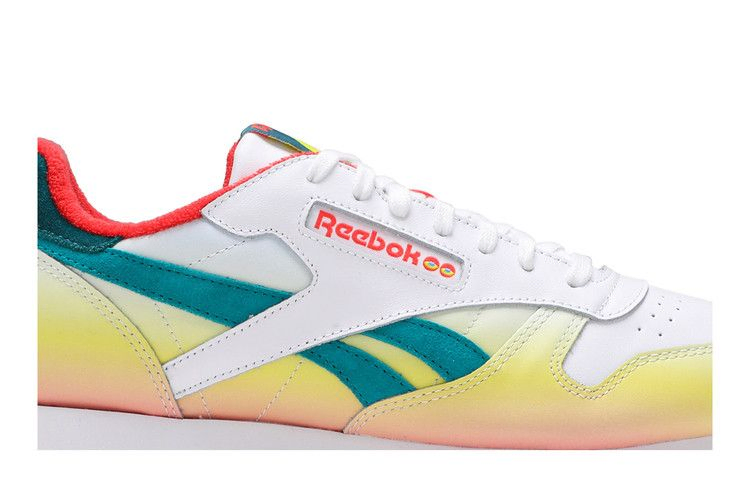 Кроссовки Reebok Classic Leather FP '4/20'