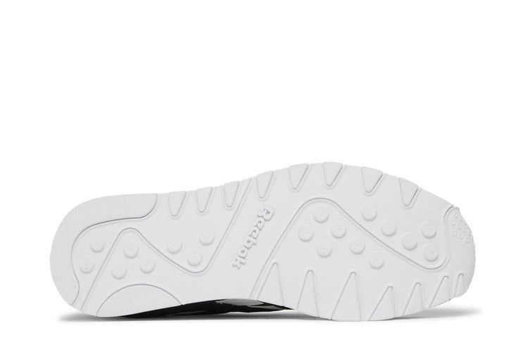 Кроссовки Reebok Classic Nylon 'Black White' 2018