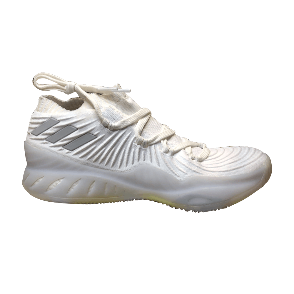 crazy-explosive-2017-low-triple-white-cq0043