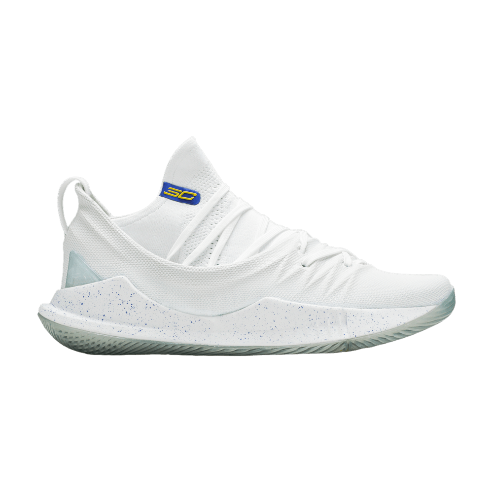 curry-5-low-triple-white-3020657-106