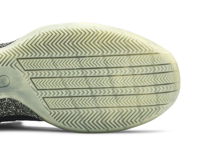 Кроссовки adidas D Rose 3 'Night Before Christmas'