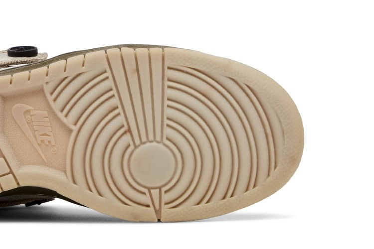 Кроссовки Nike Dunk High 'Coraline'