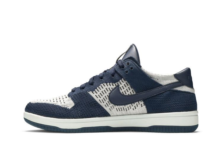 Кроссовки Nike Dunk Low Flyknit 'College Navy Platinum'
