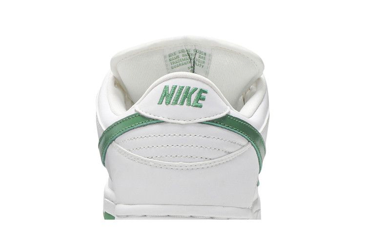 Кроссовки Nike Dunk Low Pro SB 'White Classic Green'