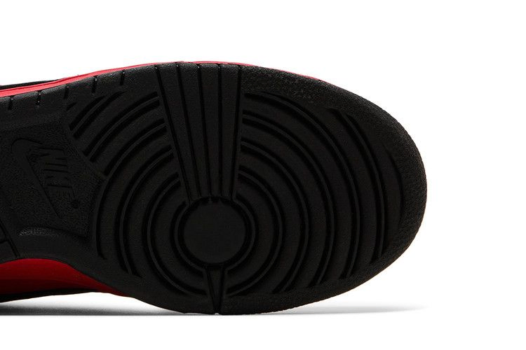 Кроссовки Nike Dunk Low Pro SB 'True Red'