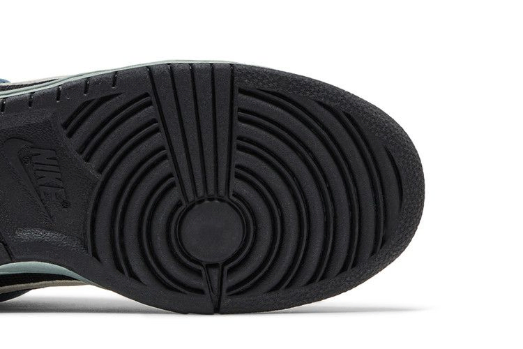 Кроссовки Nike Dunk Low Pro SB 'Futura'