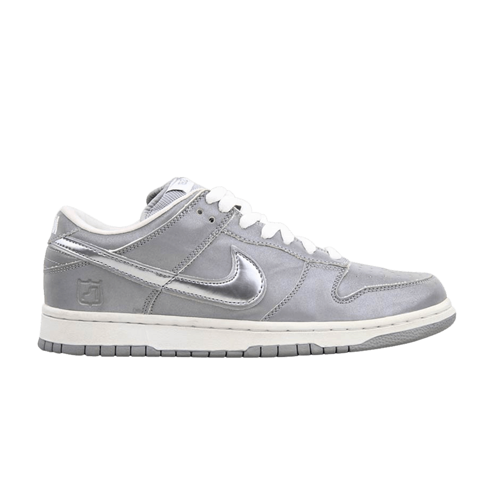 dunk-low-pro-sb-medicom-3-304292-008