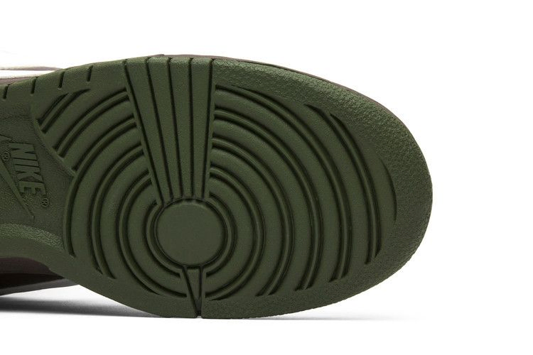 Кроссовки Nike Dunk Low Pro SB 'Oompa Loompa'