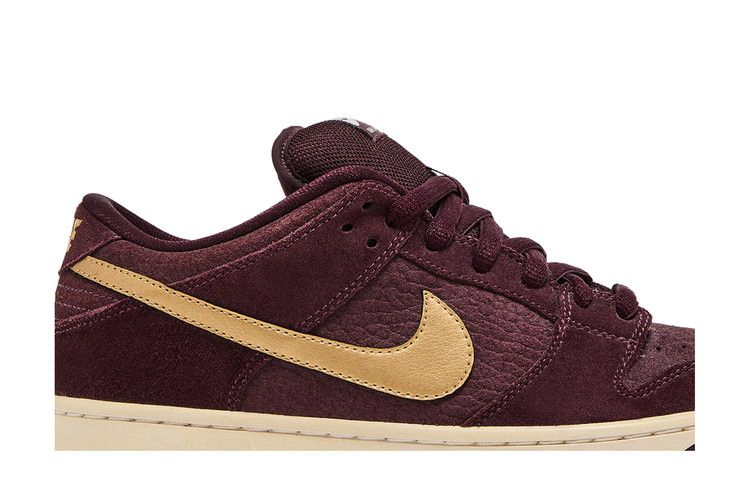 Кроссовки Nike Dunk Low Pro SB 'UK Passport'