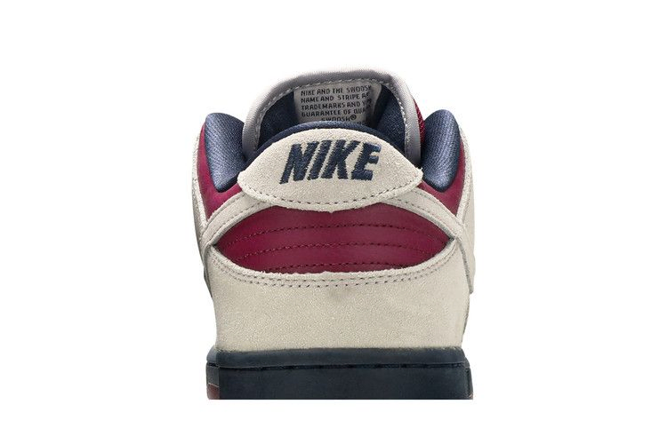 Кроссовки Nike Dunk Low SB 'True Berry'