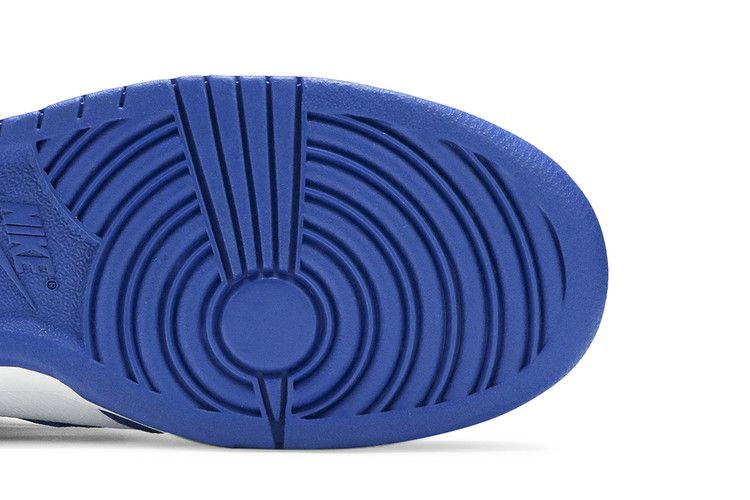 Кроссовки Nike Dunk Retro QS 'Be True'