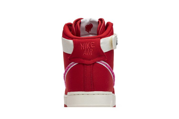 Кроссовки Nike Emotionally Unavailable x Air Force 1 High 'Heart'