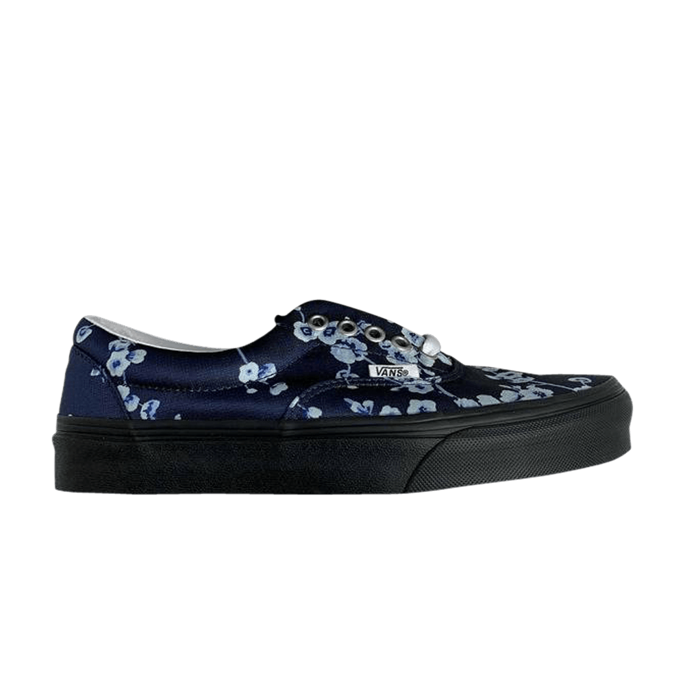 era-florals-blue-black-vn0a4u39wyw