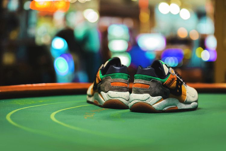 Кроссовки Saucony Feature x G9 Shadow 5 'The Pumpkin'