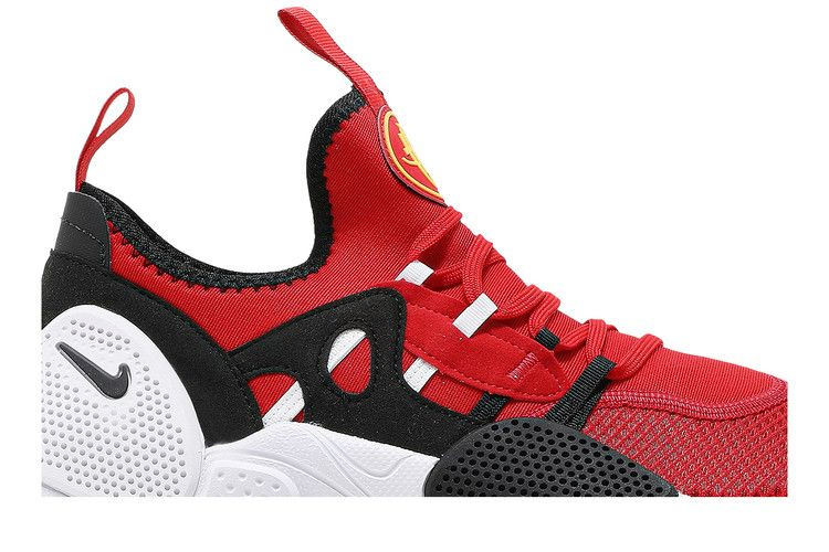 Кроссовки Nike Huarache E.D.G.E. TXT 'University Red Black'