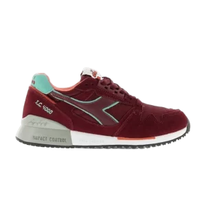 Фиолетовый