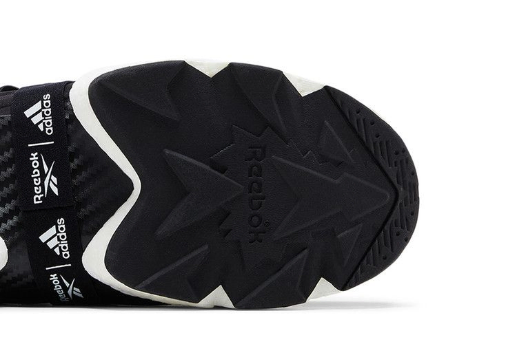 Кроссовки Reebok Instapump Fury x Boost 'Pantone'