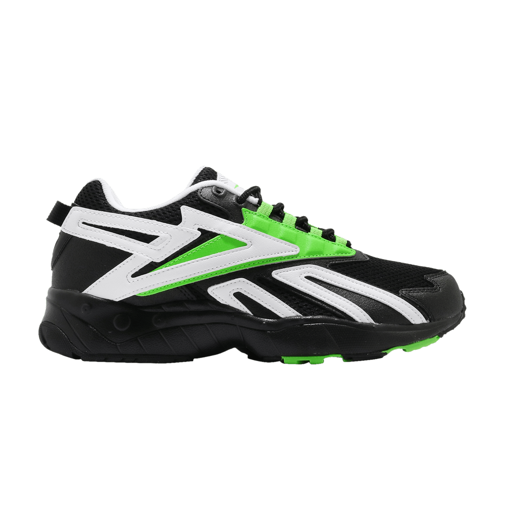 intv-logo-black-green-fy1299