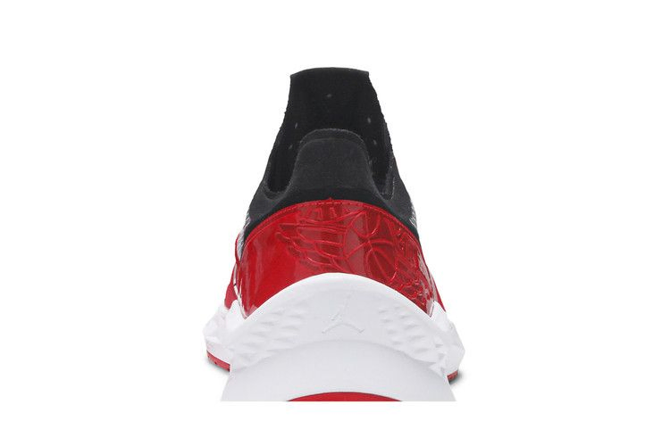 Кроссовки Air Jordan Air Zoom 85 Runner 'Chicago'