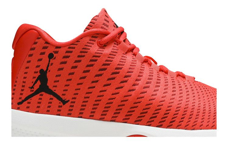 Кроссовки Air Jordan B.Fly 'Max Orange'