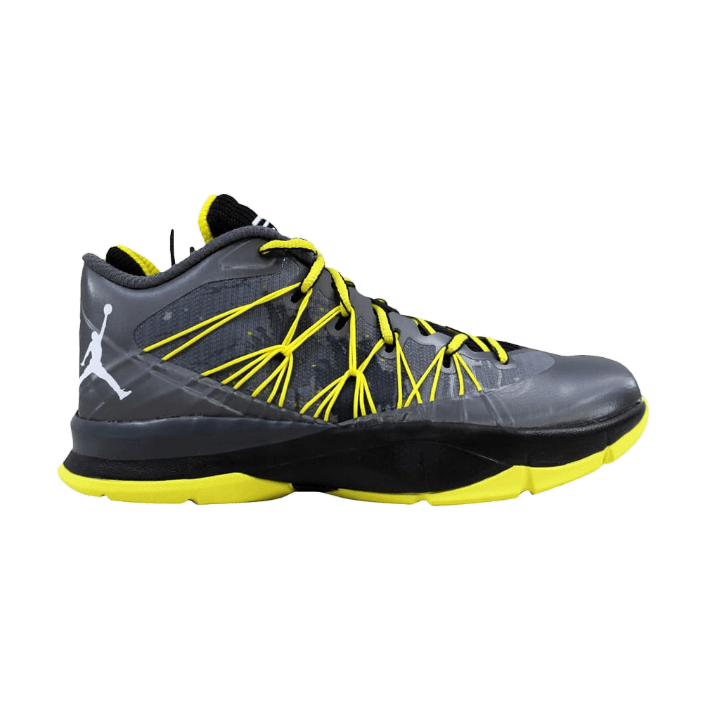 jordan-cp3-vii-ae-bg-vibrant-yellow-654974-070