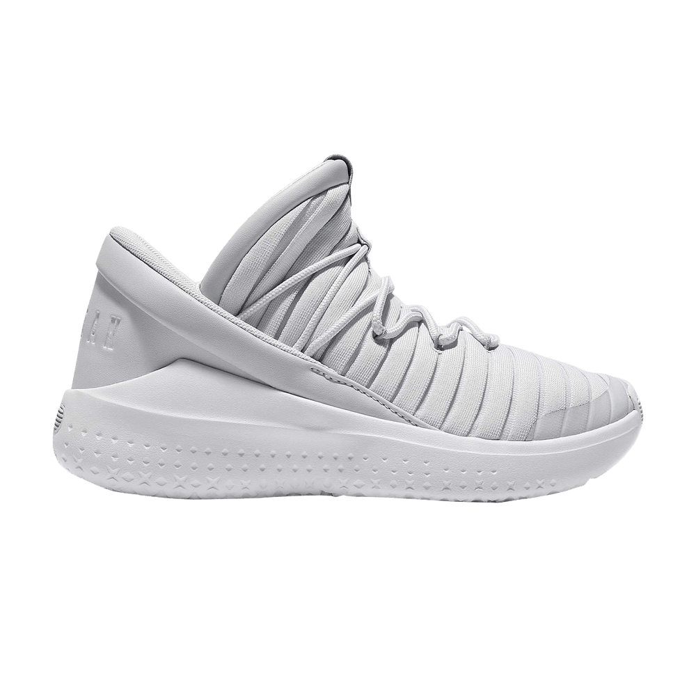 jordan-flight-luxe-gg-pure-platinum-919707-010