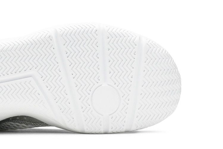 Кроссовки Air Jordan Reveal 'Metallic Silver'