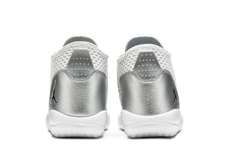 Кроссовки Air Jordan Reveal 'Metallic Silver'