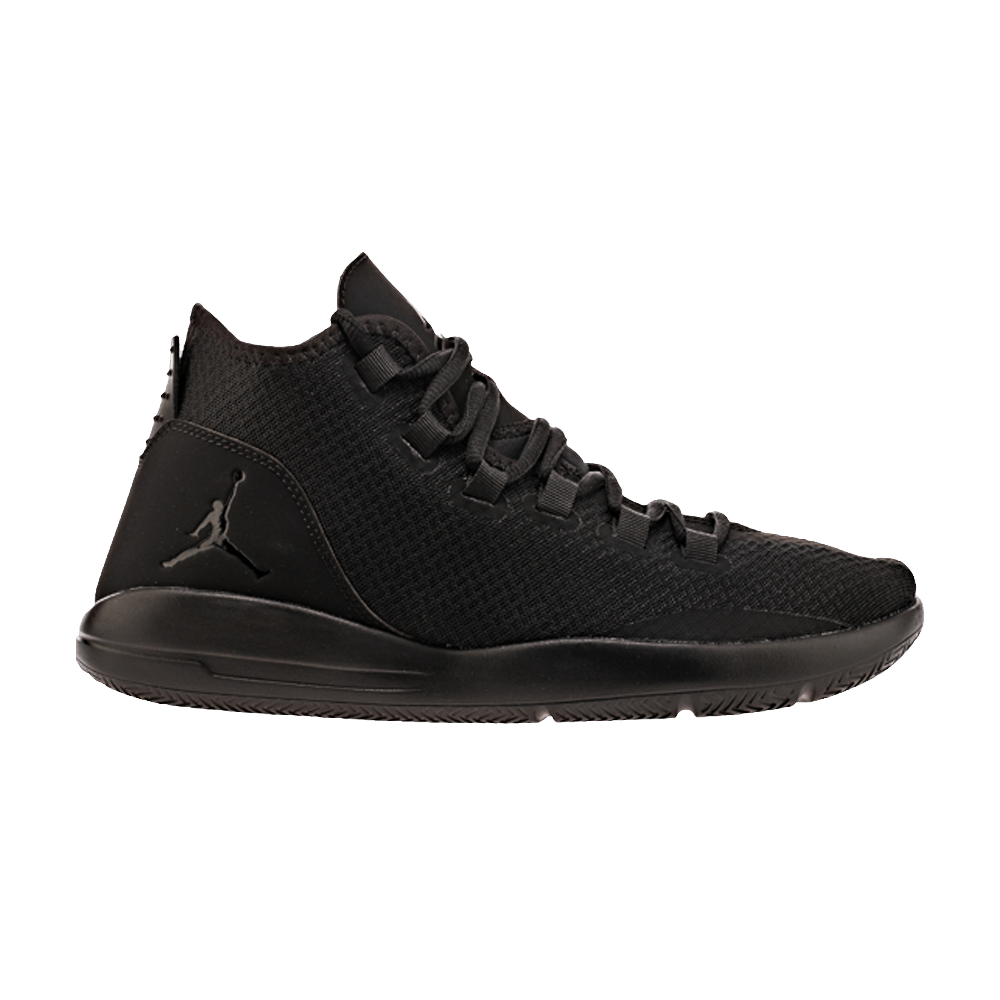 jordan-reveal-triple-black-834064-020