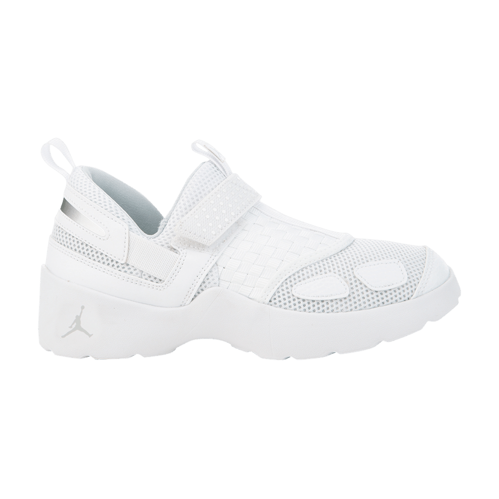 jordan-trunner-lx-bp-white-frost-898000-100