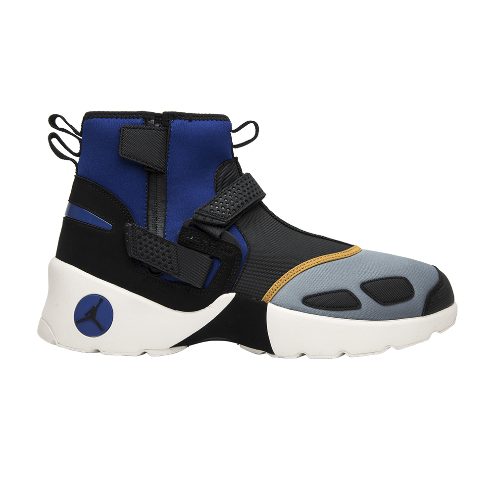 jordan-trunner-lx-high-nrg-aj3885-010
