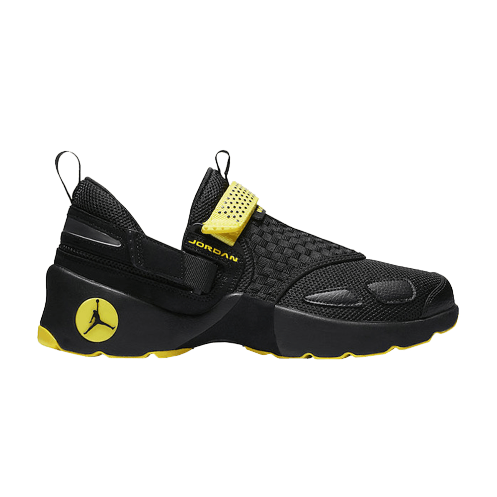 jordan-trunner-lx-thunder-897992-031
