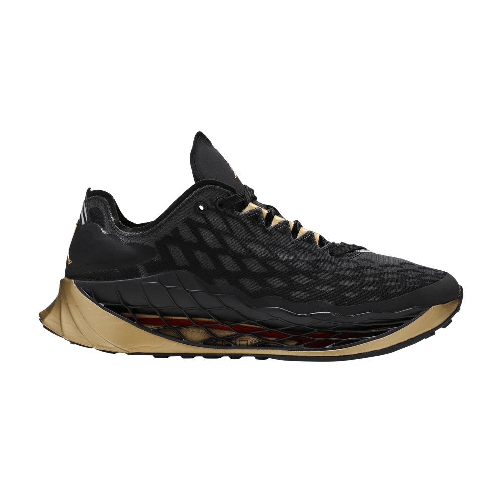 jordan-zoom-trunner-ultimate-black-metallic-gold-cj1495-007