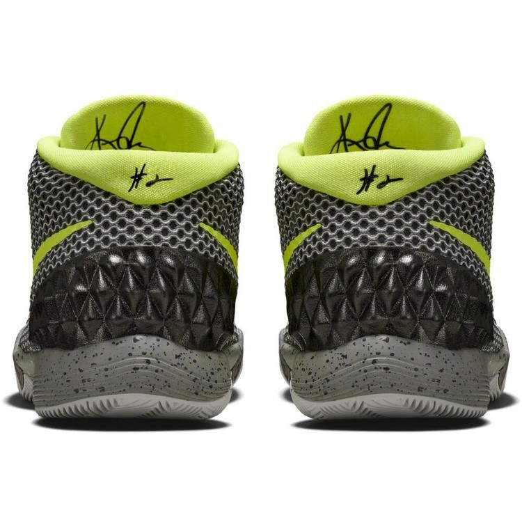 Кроссовки Nike Kyrie 1 GS 'Dungeon'